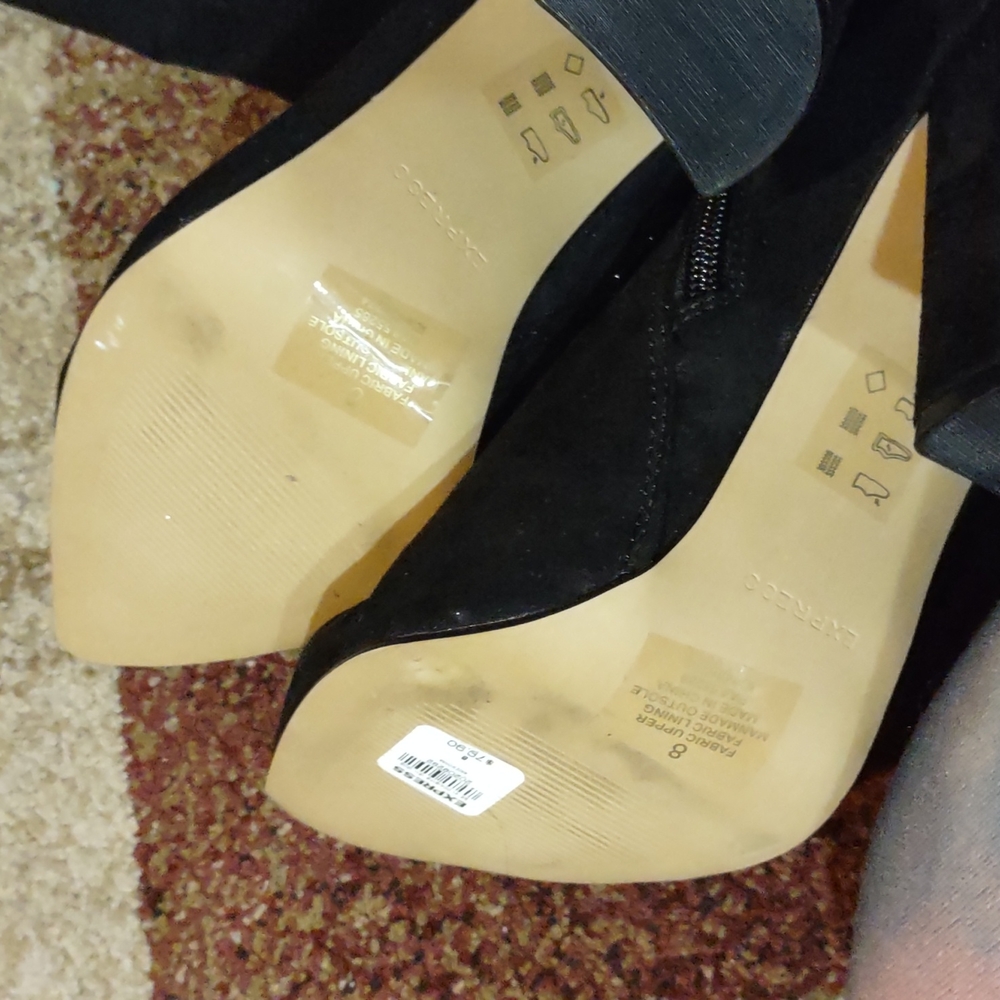 Boots - Picture 3 of 4